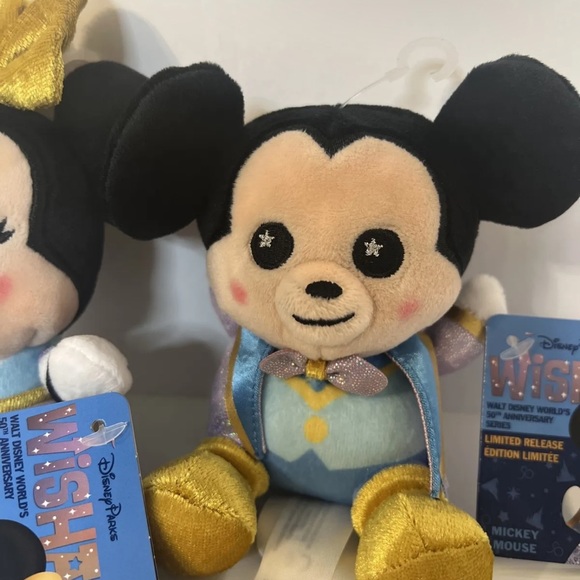 Brand New Disney Parks WDW 50th Mickey and Minnie Wishables - Picture 3 of 6